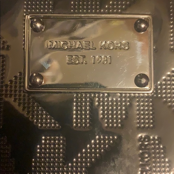 Michael Kors Silver Gunmetal Large Wallet - Picture 3 of 4